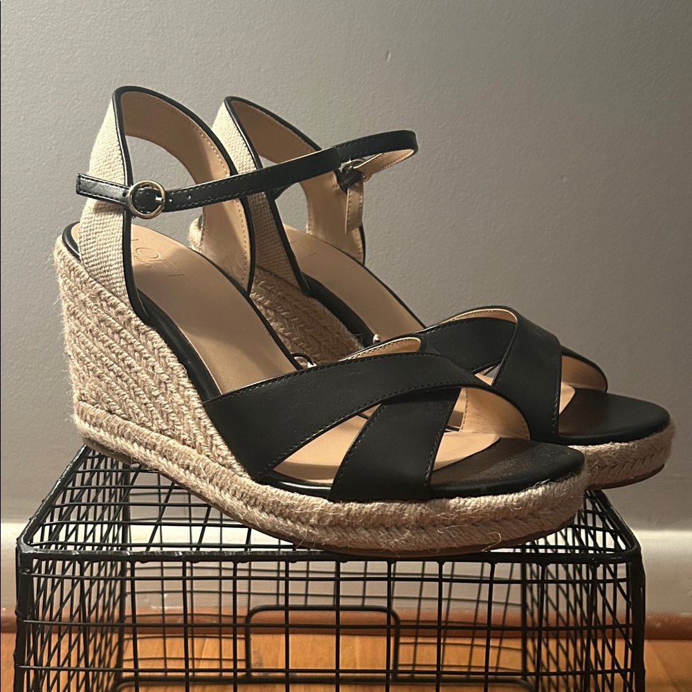 LOFT Black and Tan Wedge Sandals